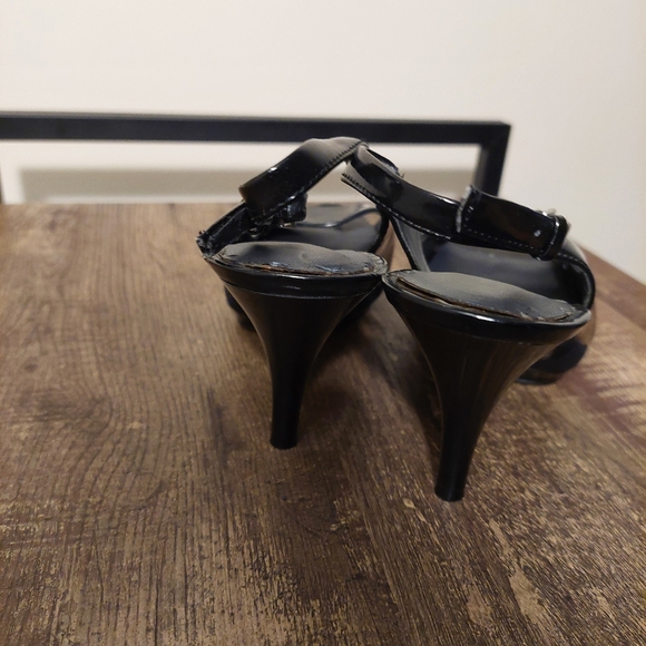 3 for $15! Nine West heels - Picture 5 of 6